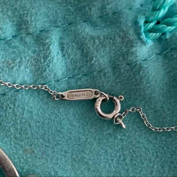 Tiffany & Co Key 🔑 ❤️ Pendant with chain 925 - Picture 4 of 5